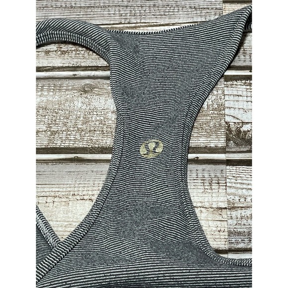 Lululemon Women’s Razorback Tank Gray‎ No Size See Pics For Measuments - Picture 3 of 7